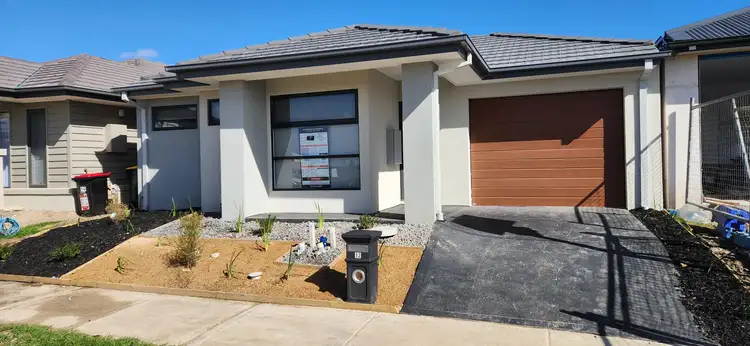 12 Gamon Street, Mickleham VIC 3064