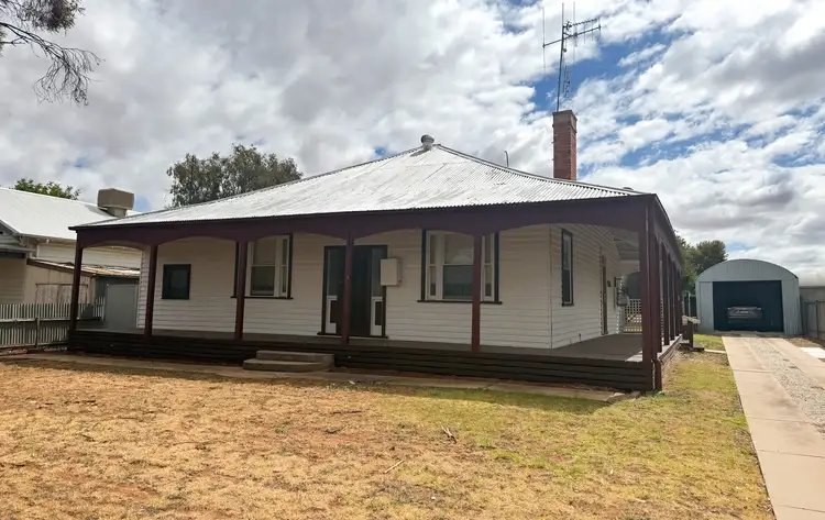83 Hannon Street, Sea Lake VIC 3533