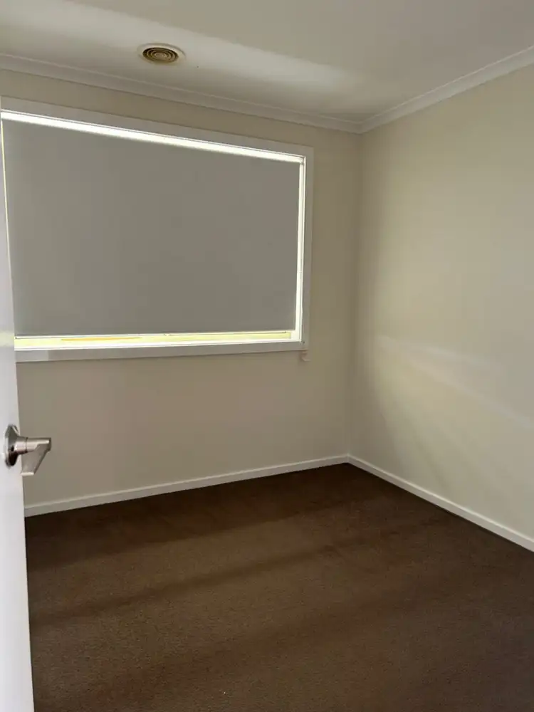 Fourth view of Homely house listing, 8 Bristol Mews, Craigieburn VIC 3064