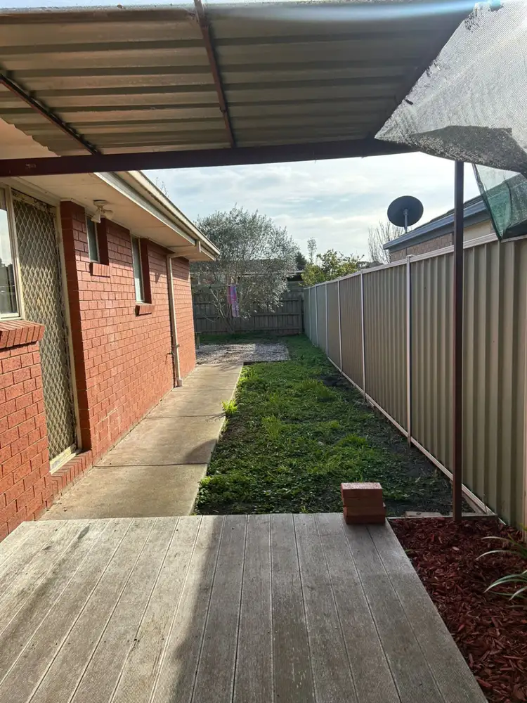 Fifth view of Homely house listing, 8 Bristol Mews, Craigieburn VIC 3064