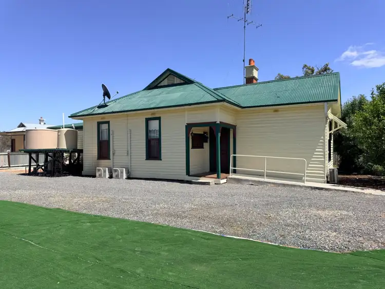 21 Gloucester, Woomelang VIC 3485