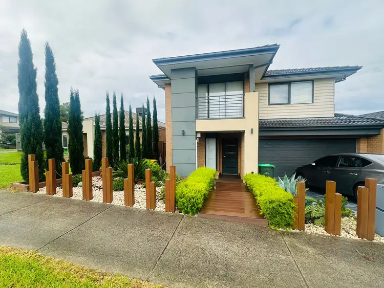 15 Hessel Avenue