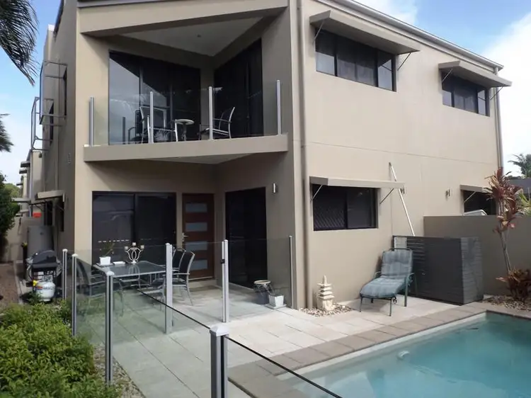 Main view of Homely house listing, 5 / 19 King St, Urangan QLD 4655