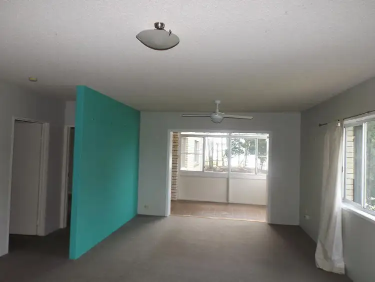 Fourth view of Homely unit listing, 5 / 581 Esplanade, Urangan QLD 4655
