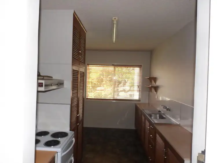 Fifth view of Homely unit listing, 5 / 581 Esplanade, Urangan QLD 4655