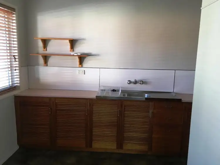 Sixth view of Homely unit listing, 5 / 581 Esplanade, Urangan QLD 4655