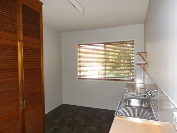 Seventh view of Homely unit listing, 5 / 581 Esplanade, Urangan QLD 4655