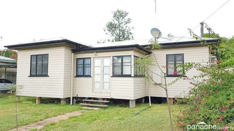 10 Drury Street, Dalby QLD 4405