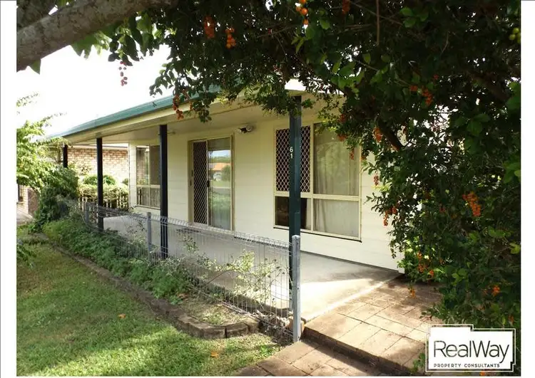 61 Banksia St, Point Vernon QLD 4655