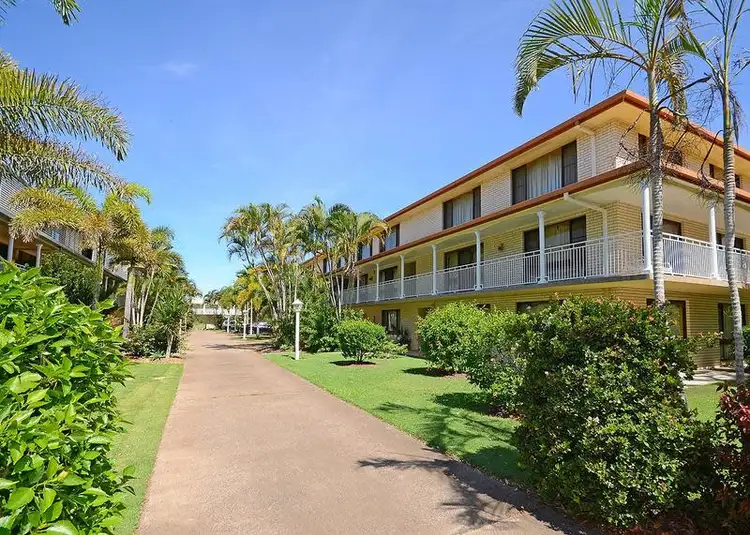 4 / 372 Charlton Esplanade, Scarness QLD 4655