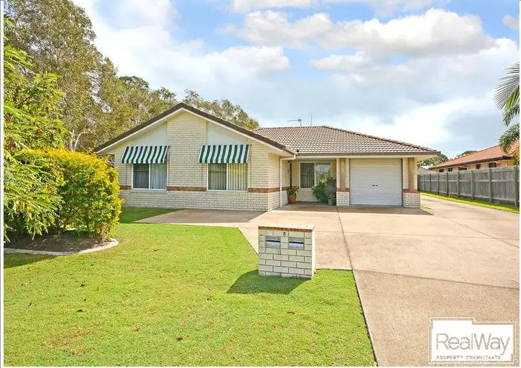 Main view of Homely house listing, 2 / 5 Ladbroke Cres, Urangan QLD 4655