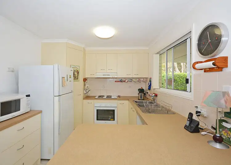 Second view of Homely house listing, 2 / 5 Ladbroke Cres, Urangan QLD 4655