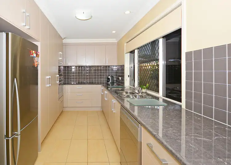 Seventh view of Homely townhouse listing, 6  / 48 Taylor St, Pialba QLD 4655