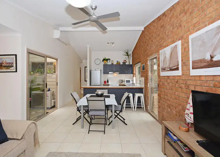 Seventh view of Homely unit listing, 5 / 7 - 9 Cypress St, Torquay QLD 4655