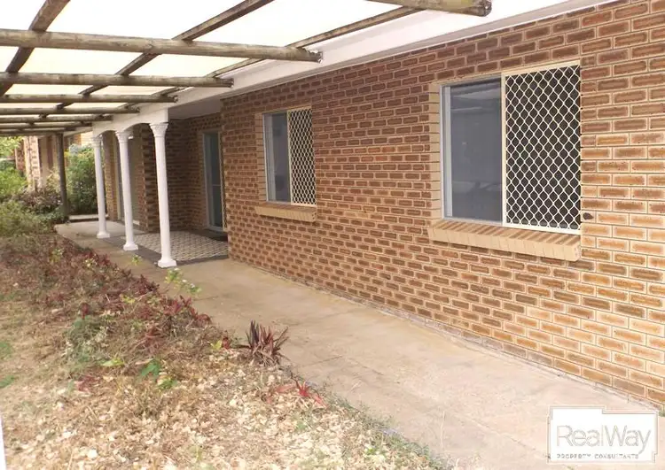 34 Saunders St, Point Vernon QLD 4655