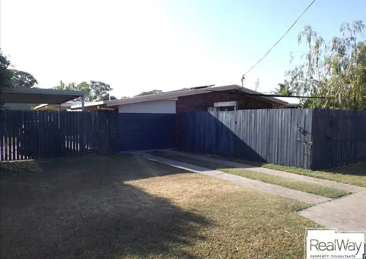 6 Drummond St, Urangan QLD 4655