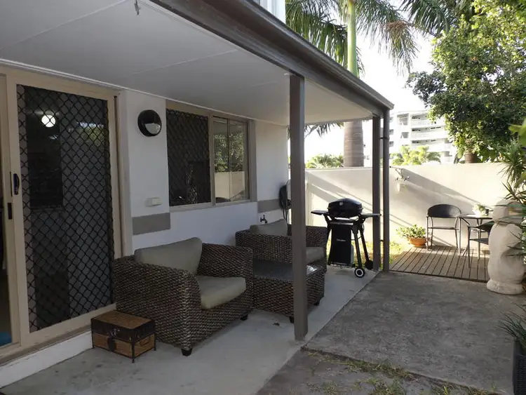 Sixth view of Homely townhouse listing, 1 / 9 Watson St, Pialba QLD 4655
