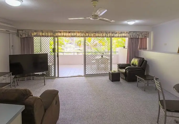 6 / 386 Charlton Esplanade, Torquay QLD 4655