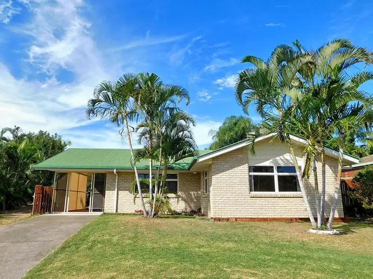 7 Macbel Ct, Torquay QLD 4655