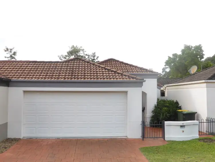 16 Coral Tree Ct, Robina QLD 4226