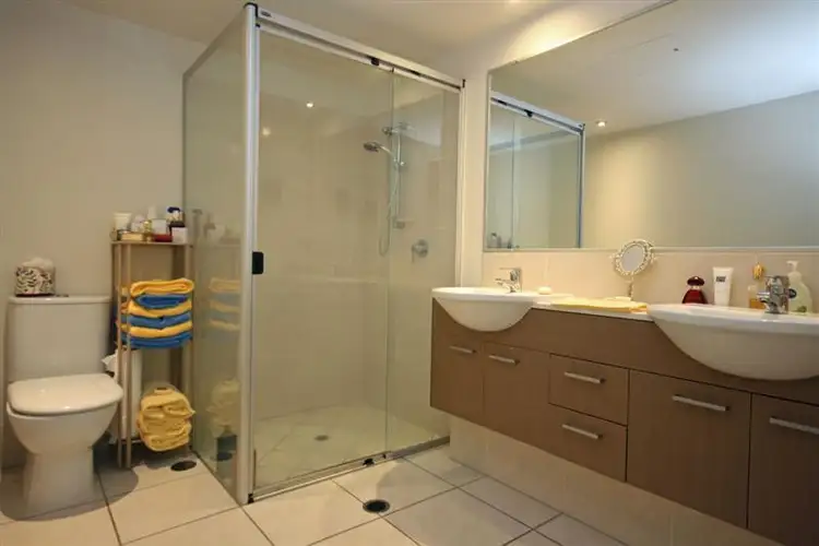 Fifth view of Homely unit listing, 2/ 106 Burnett Street, Buderim QLD 4556