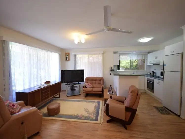 Second view of Homely unit listing, 3/ 2A Albatross Avenue, Aroona QLD 4551
