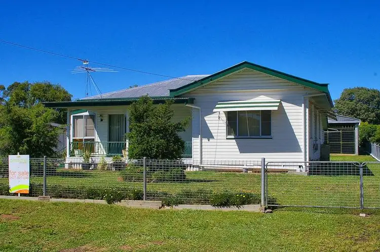 14 Moreton Street, Dalby QLD 4405