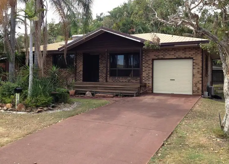 27 Vanda St, Urangan QLD 4655