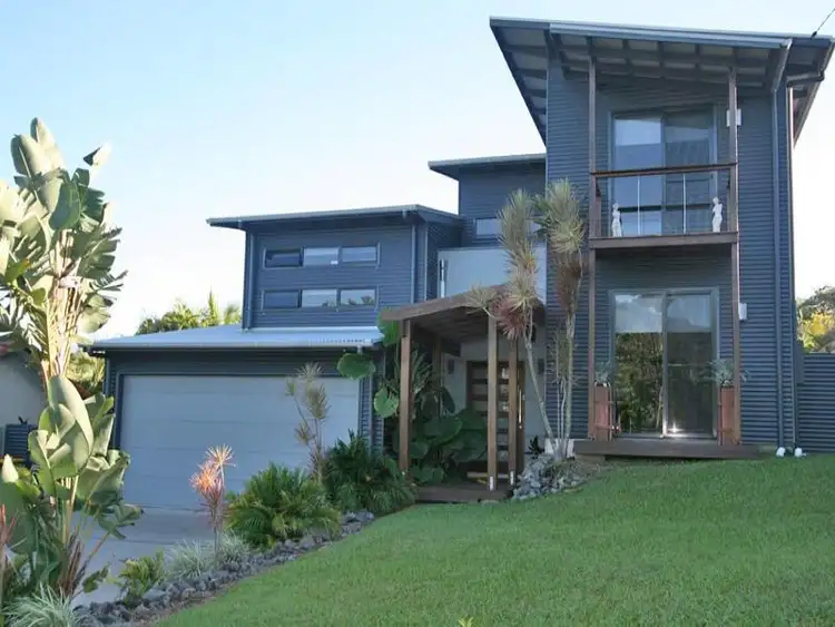152 Warran Road, Yaroomba QLD 4573