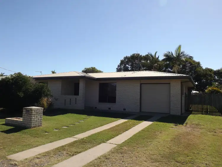 14 Southerden St, Torquay QLD 4655