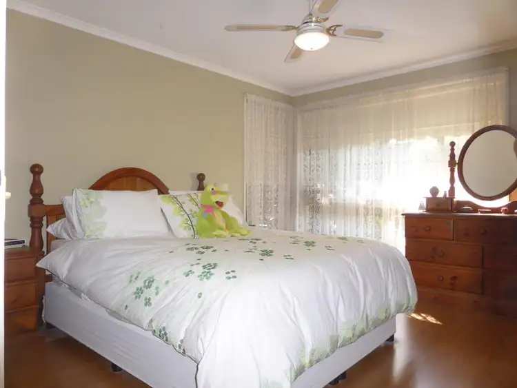 Sixth view of Homely house listing, 2 Olinda Close, Robina QLD 4226