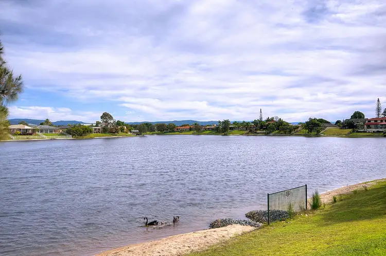 7 / 20 Barbet Place, Burleigh Waters QLD 4220