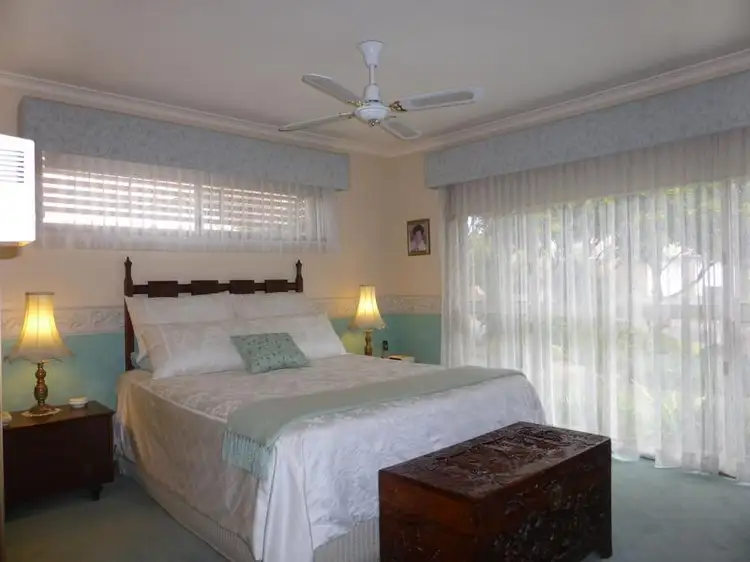 Fifth view of Homely house listing, 4 Oakleigh Circuit, Robina QLD 4226