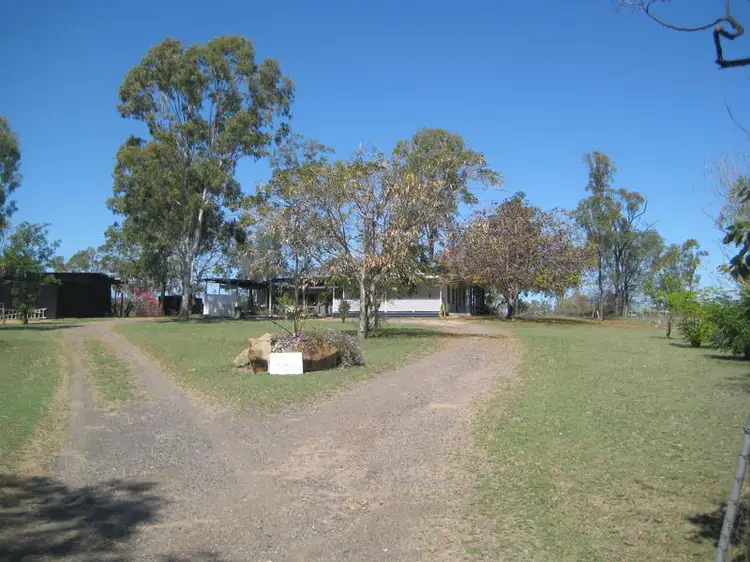 318 Airstrip Road, Nebo QLD 4742
