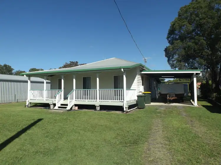 6 Agnes St, Howard QLD 4659