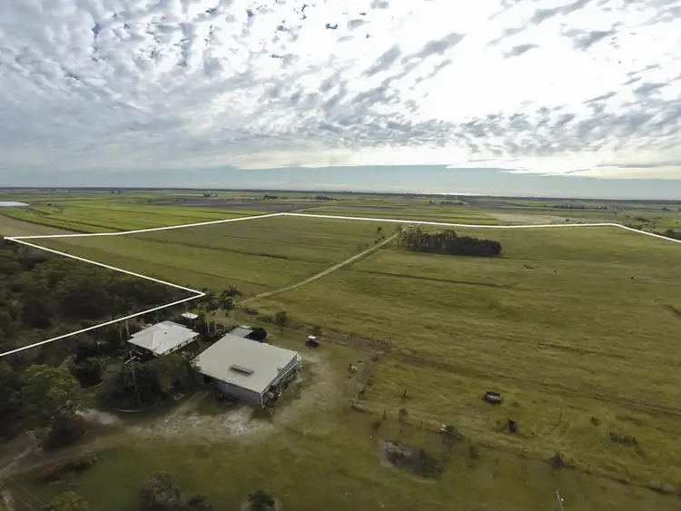 196 Booyan Road, Moore Park Beach QLD 4670