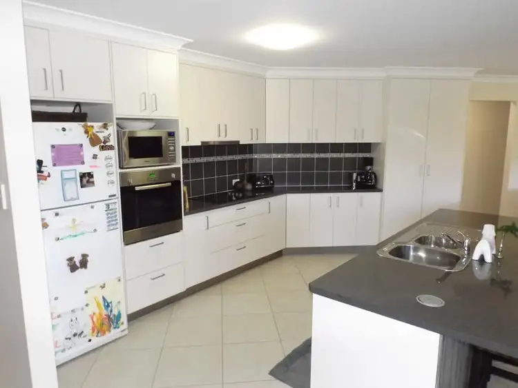 Seventh view of Homely house listing, 3 Bayridge Heights Dr, Nikenbah QLD 4655