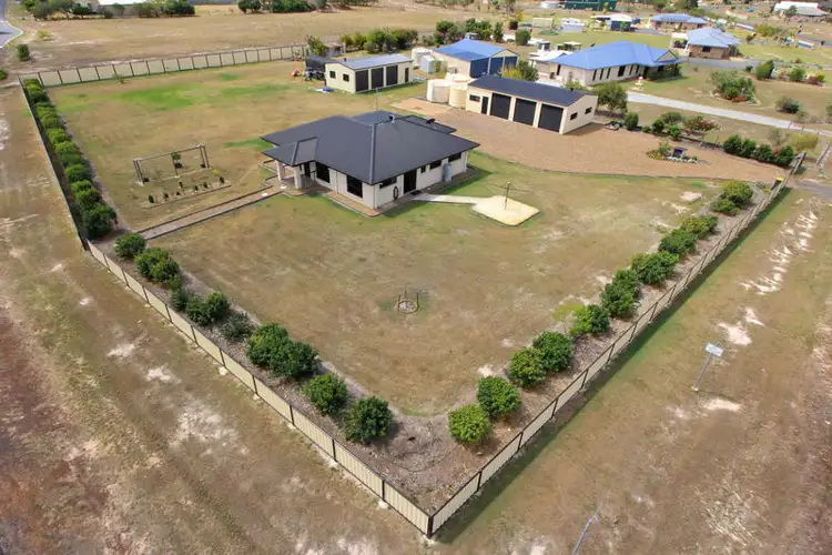 90 Parklands Drive, Branyan QLD 4670