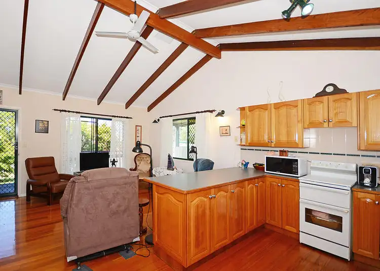 Sixth view of Homely house listing, 4 Harselaar Dr, Point Vernon QLD 4655