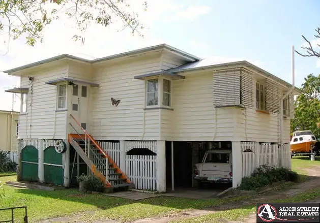 10 Pearson Street, Maryborough QLD 4650