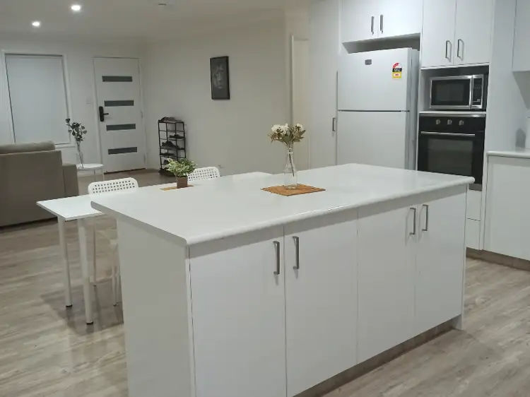 1/240 Gatton Esk RD, Lake Clarendon QLD 4343