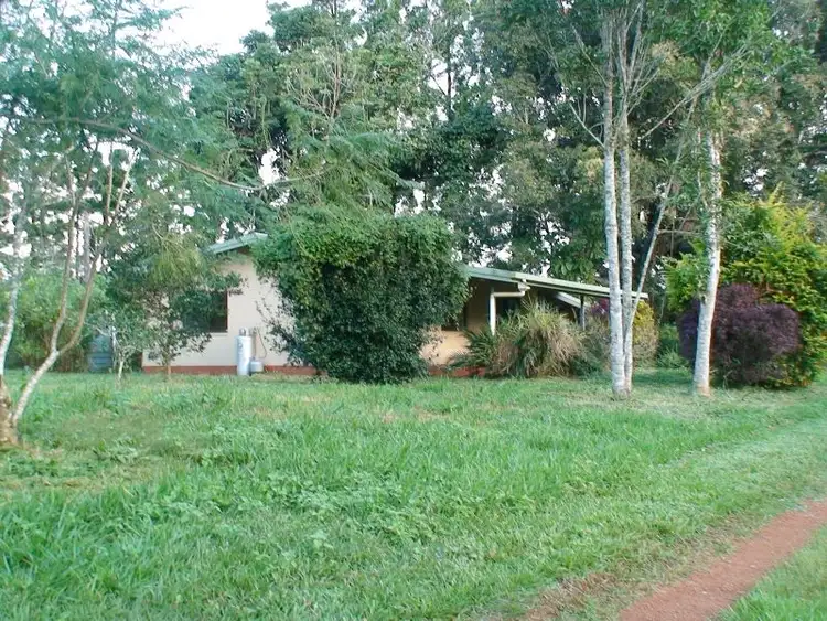 132 McLeish RD, Lake Eacham QLD 4884