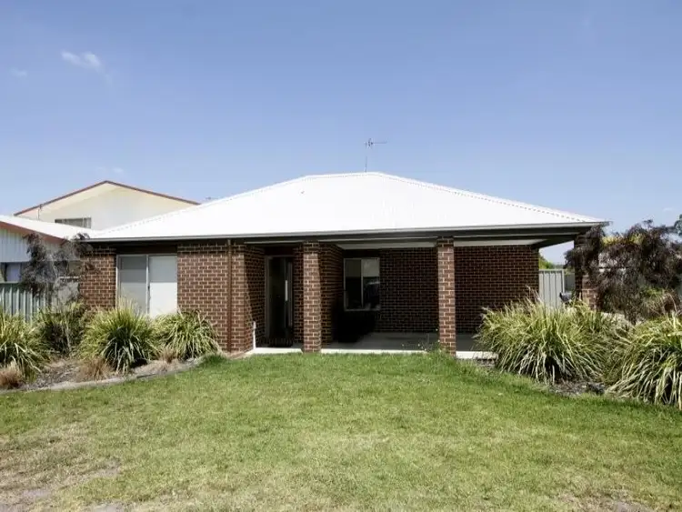 Main view of Homely townhouse listing, 1/6 Irwin Street, Wurruk VIC 3850