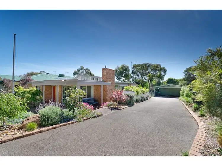 18 Fairway Crescent, Mccrae VIC 3938
