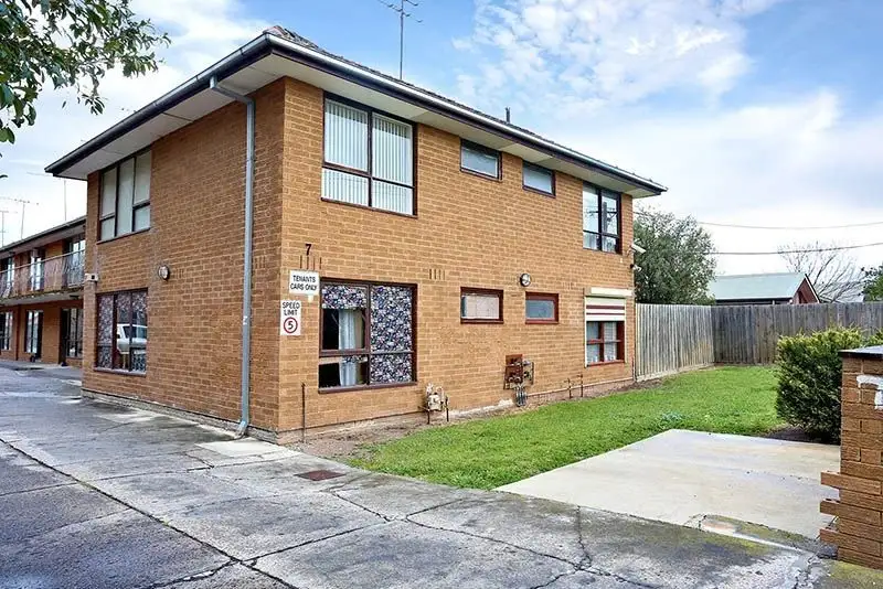 Main view of Homely flat listing, 10/7 King Edward Avenue, Albion VIC 3020