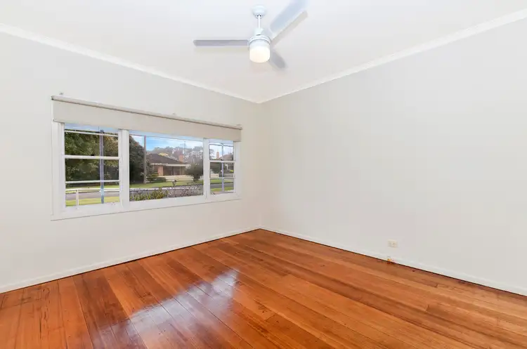 Fourth view of Homely house listing, 8 May Street, Hamilton VIC 3300