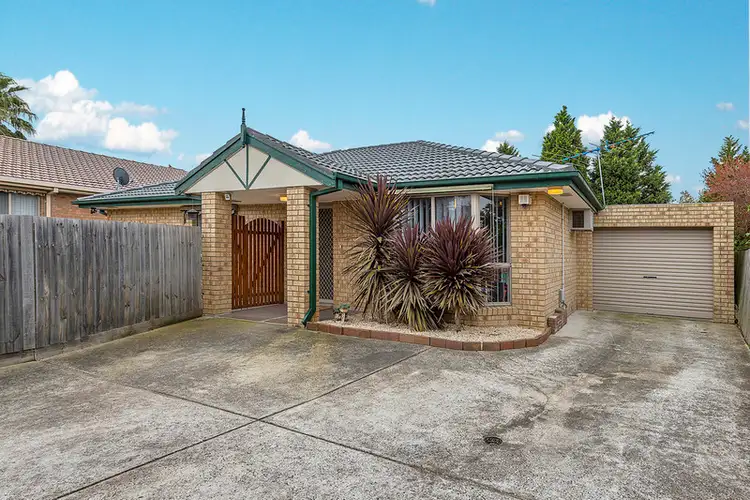 2/99 Grenda Drive, Mill Park VIC 3082