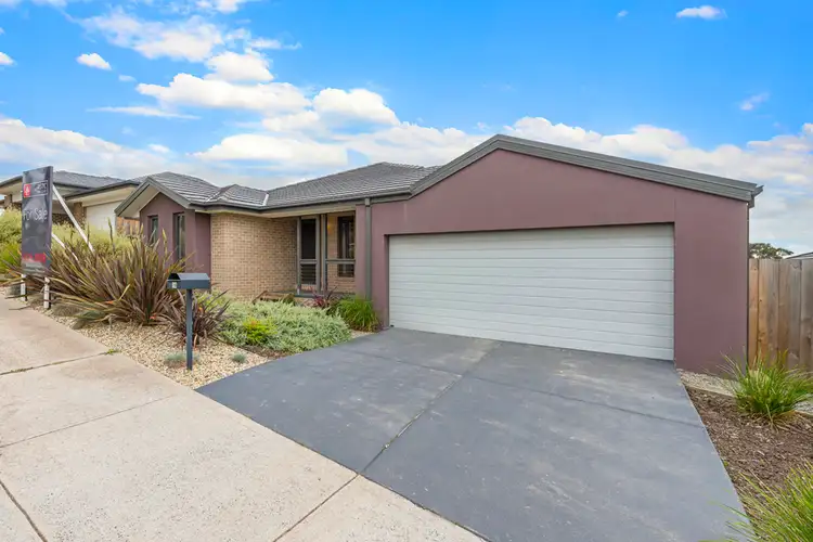 16 Faithful Way, Doreen VIC 3754