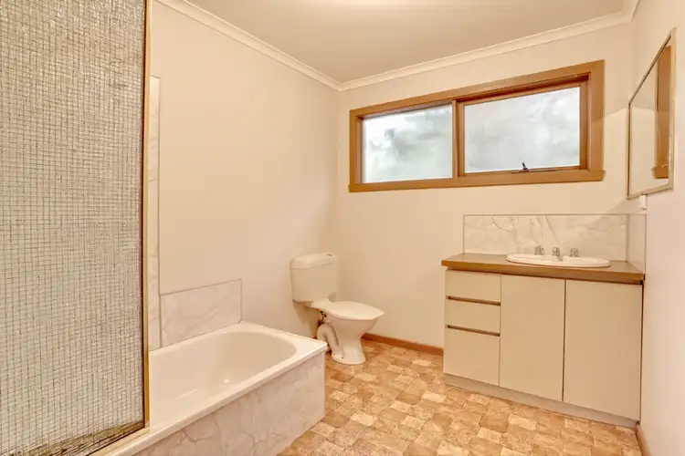 Seventh view of Homely house listing, 8 Walnut Avenue, Emerald VIC 3782