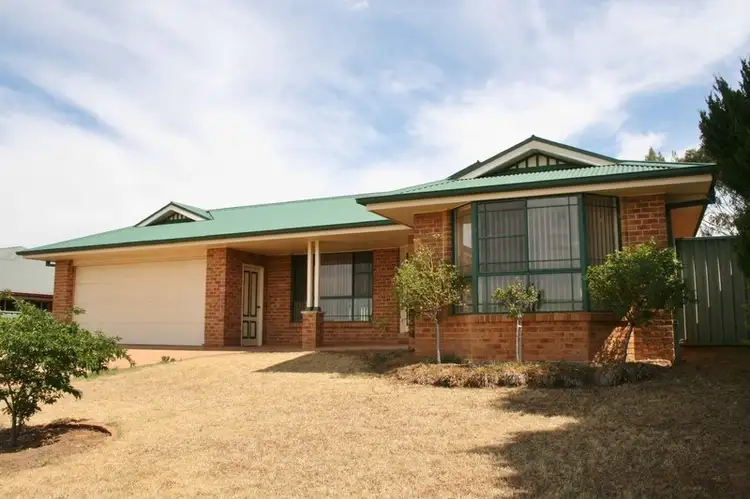 5 Baskerville Drive, Mudgee NSW 2850